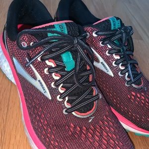 Brooks ghost 11 women’s running sneakers